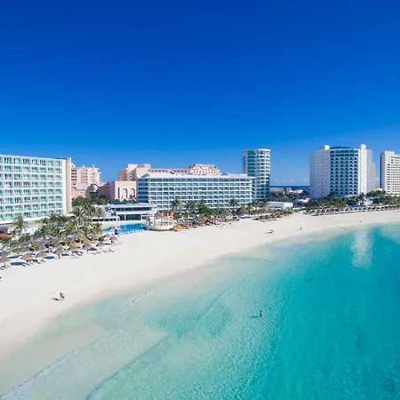 Krystal Cancun-2